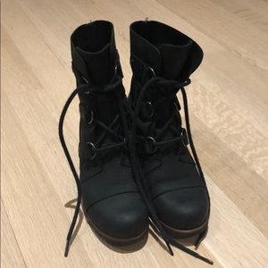 Women’s Joan of Arctic Wedge Boots